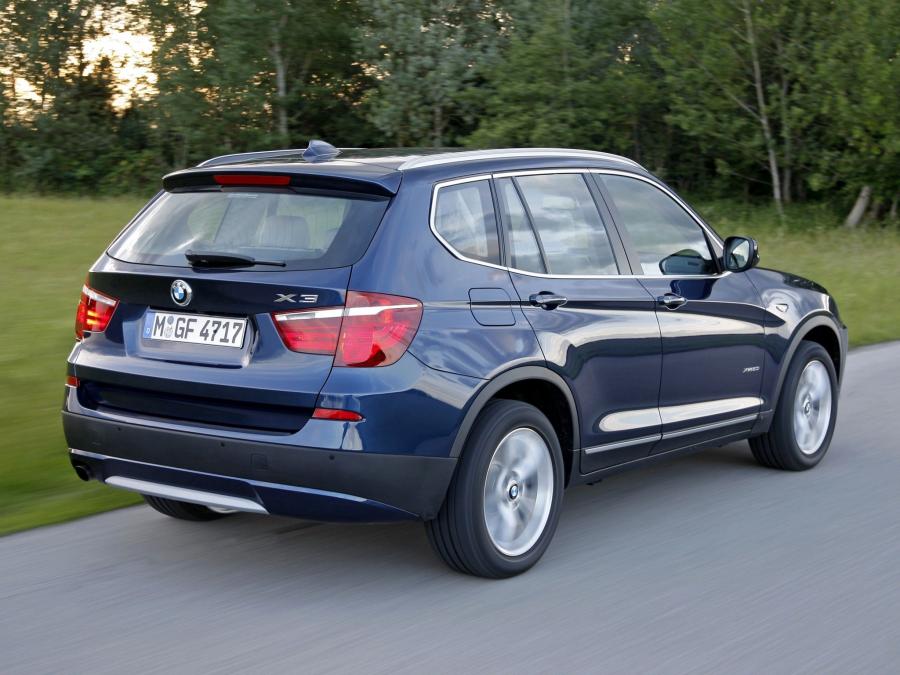  BMW X3 xDrive 2.0i 2011 года  (фото 2 из 16)